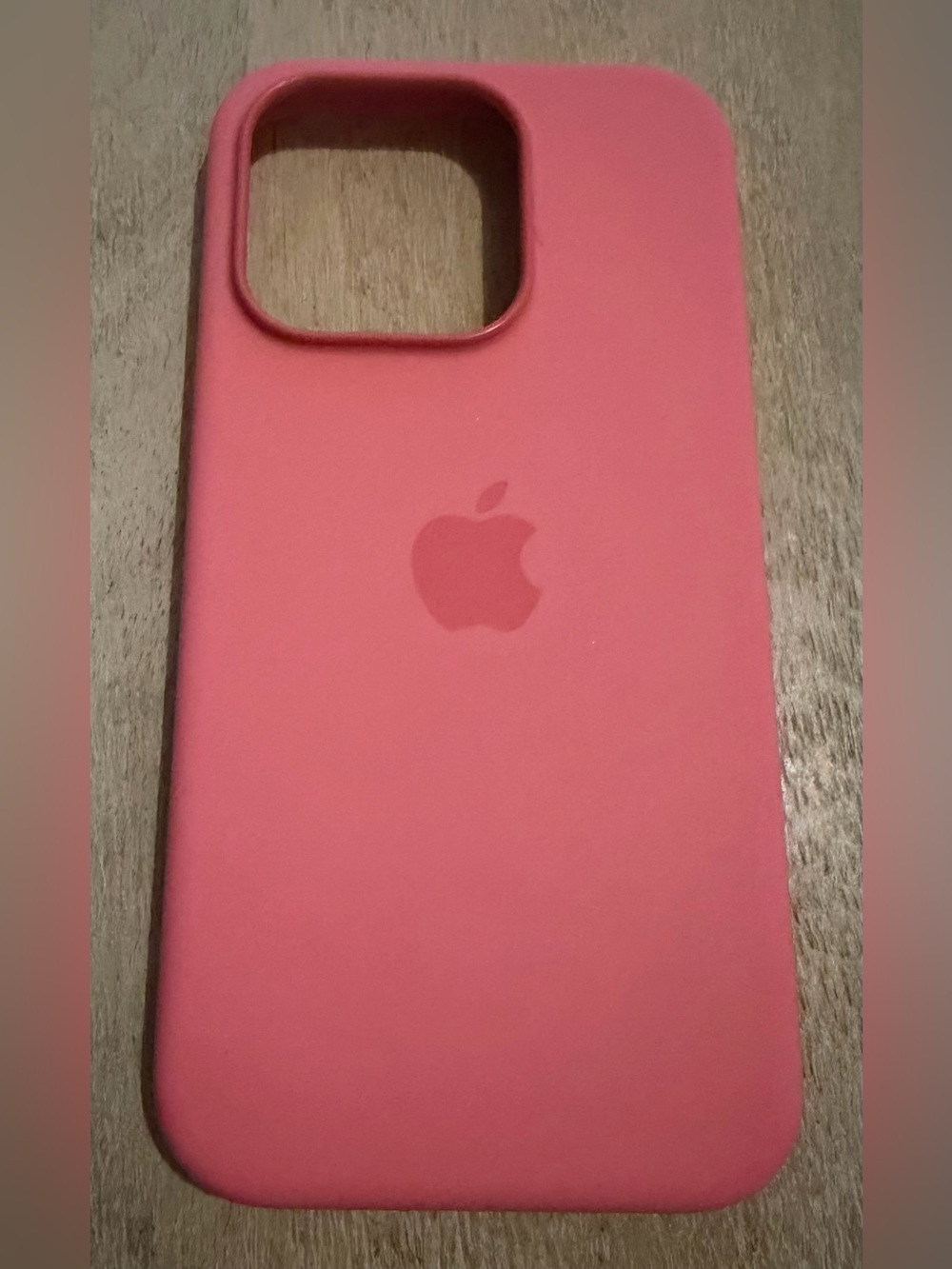 Apple iPhone 15 Pro Pink silicone case